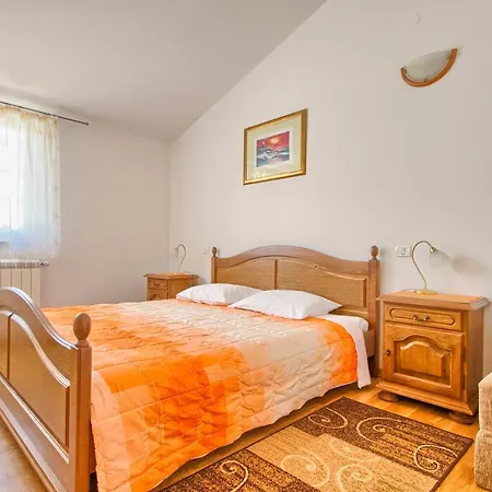 Charming Oliva With 4 Bedrooms Near The Wonderful Village Of