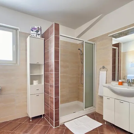 Charming Oliva With 4 Bedrooms Near The Wonderful Village Of Fažana