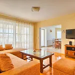 Charming Oliva With 4 Bedrooms Near The Wonderful Village Of Fažana
