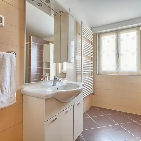Charming Oliva With 4 Bedrooms Near The Wonderful Village Of Villa *