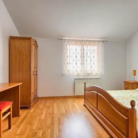 Charming Oliva With 4 Bedrooms Near The Wonderful Village Of * Fažana