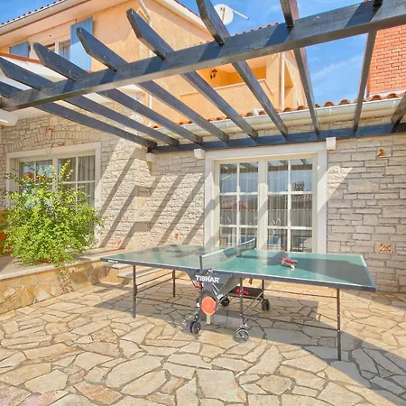 Charming Oliva With 4 Bedrooms Near The Wonderful Village Of Vila *