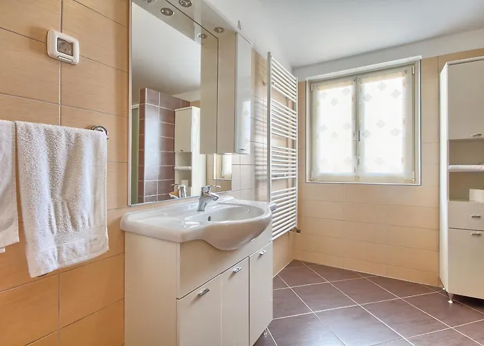 Charming Oliva With 4 Bedrooms Near The Wonderful Village Of Vila *