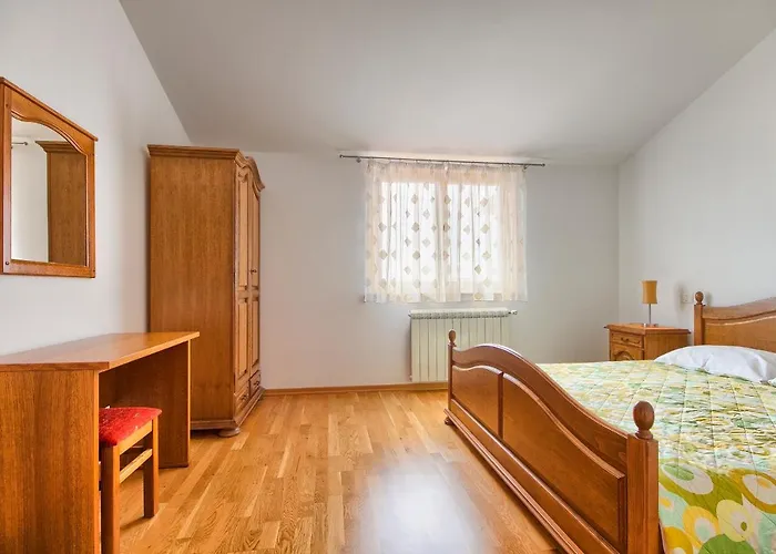 Charming Oliva With 4 Bedrooms Near The Wonderful Village Of * Fazana