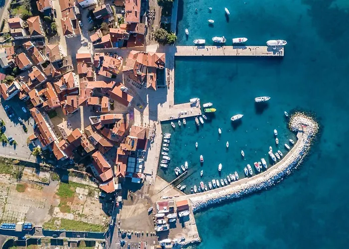 Vila Charming Oliva With 4 Bedrooms Near The Wonderful Village Of *