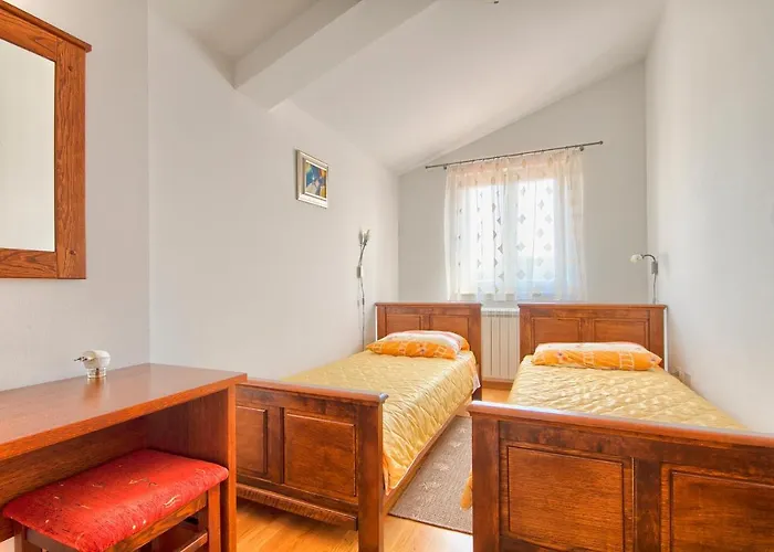 Charming Oliva With 4 Bedrooms Near The Wonderful Village Of * Fazana